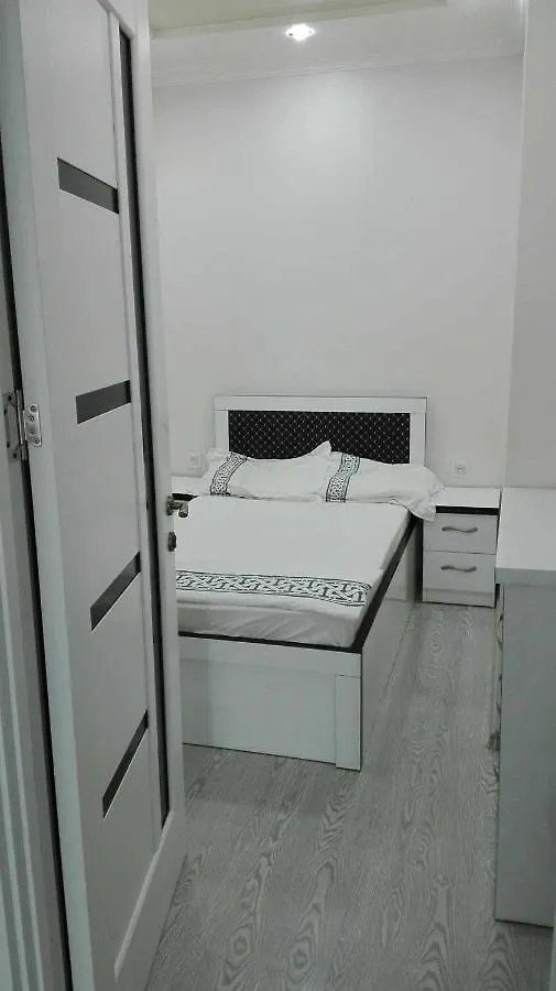 Apartment Zvi Near The Sea Batumi