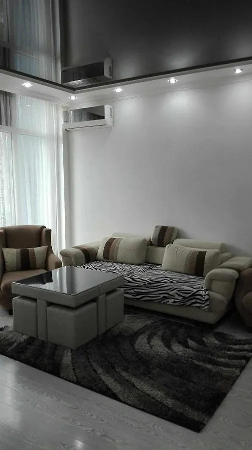 Apartment Zvi Near The Sea Batumi